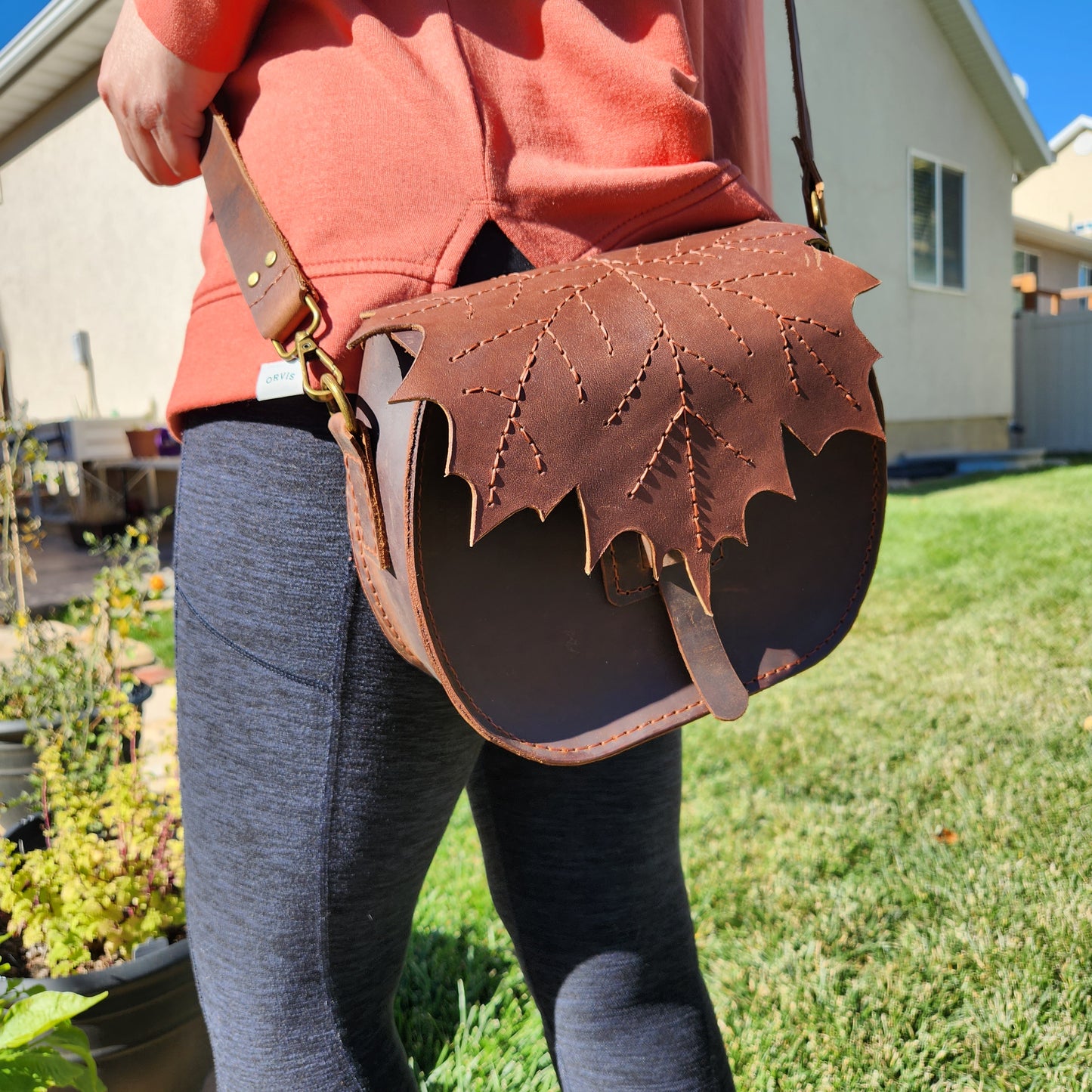 Leather Purse Pattern - Maple Leaf Oval shape | DIY Cross Body Purse | a playfully subtle Autumn purse - Simple Good Leather