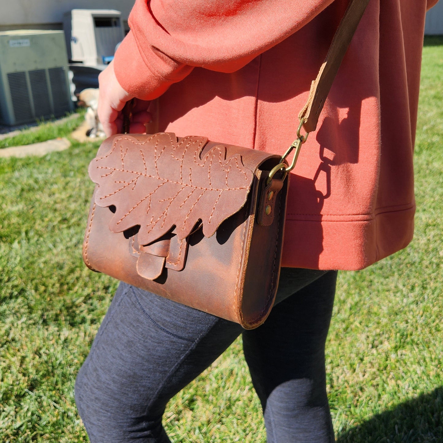 Oak Leaf Purse Pattern with free bonus version - DIY Cross Body Purse - a playfully subtle Autumn purse - Simple Good Leather