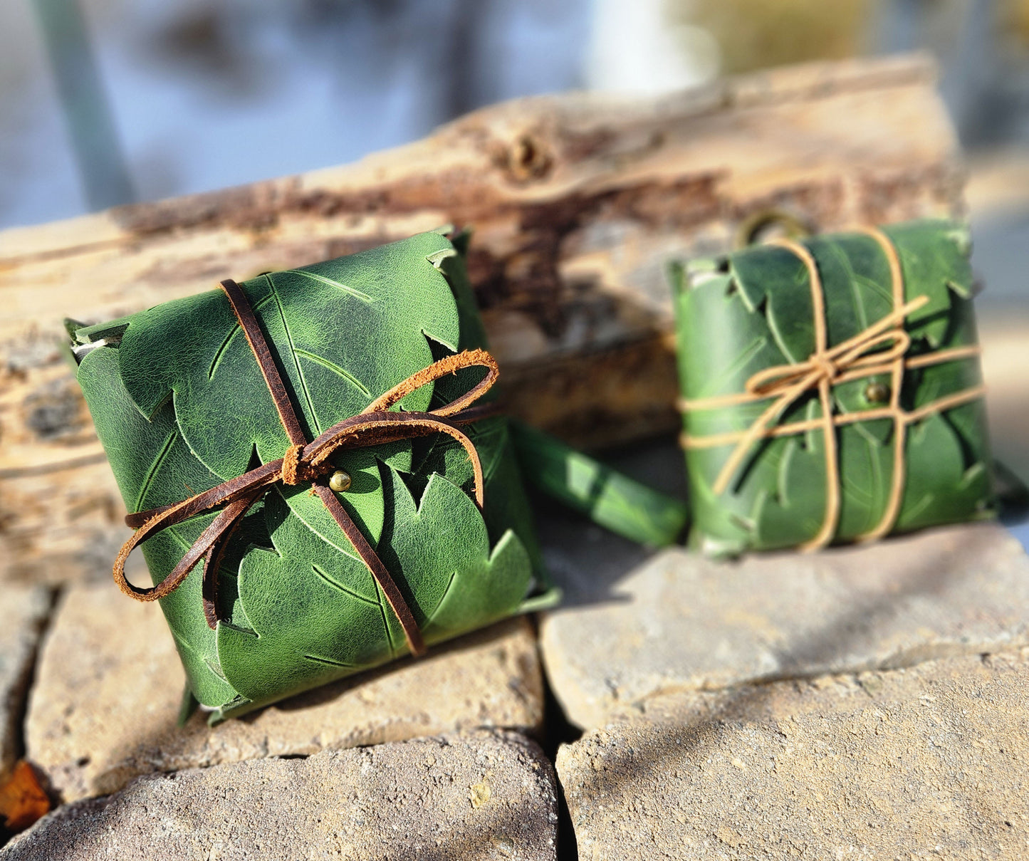 Leaf Pouch for Lembas Bread - Fairy Leaf Wrap Pattern Tutorial - DIY Leather leaf wrapper - Fairy Food pouch - Simple Good Leather