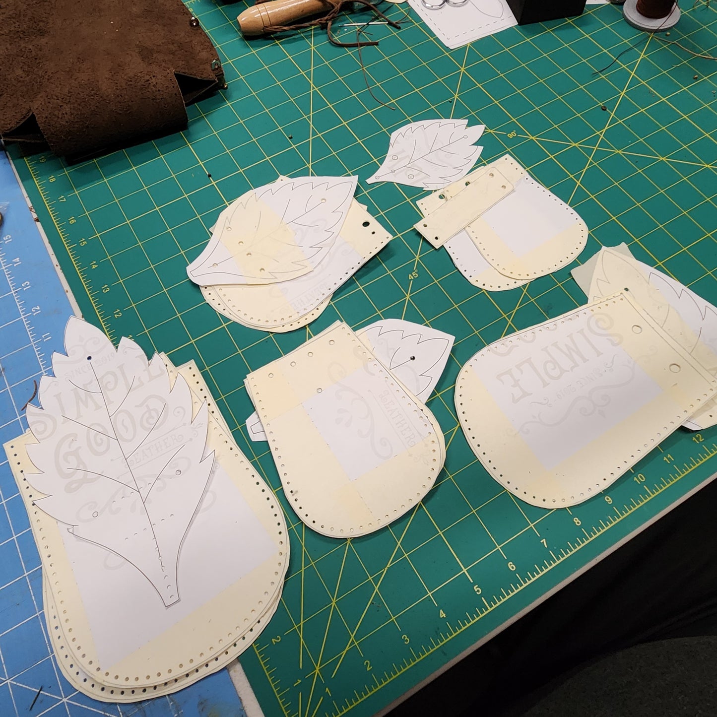 Fairy Leaf Pouch Pattern Bundle – 4 Sizes DIY Leather PDF | Forest Elf, Druid, or Fae Belt Pouch for Cosplay, LARP, or Renaissance Faire - Simple Good Leather