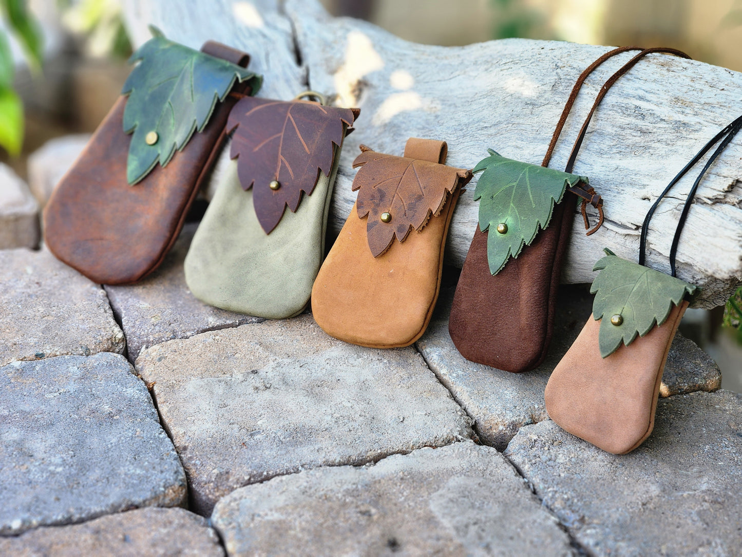 Fairy Leaf Pouch Pattern Bundle – 4 Sizes DIY Leather PDF | Forest Elf, Druid, or Fae Belt Pouch for Cosplay, LARP, or Renaissance Faire - Simple Good Leather