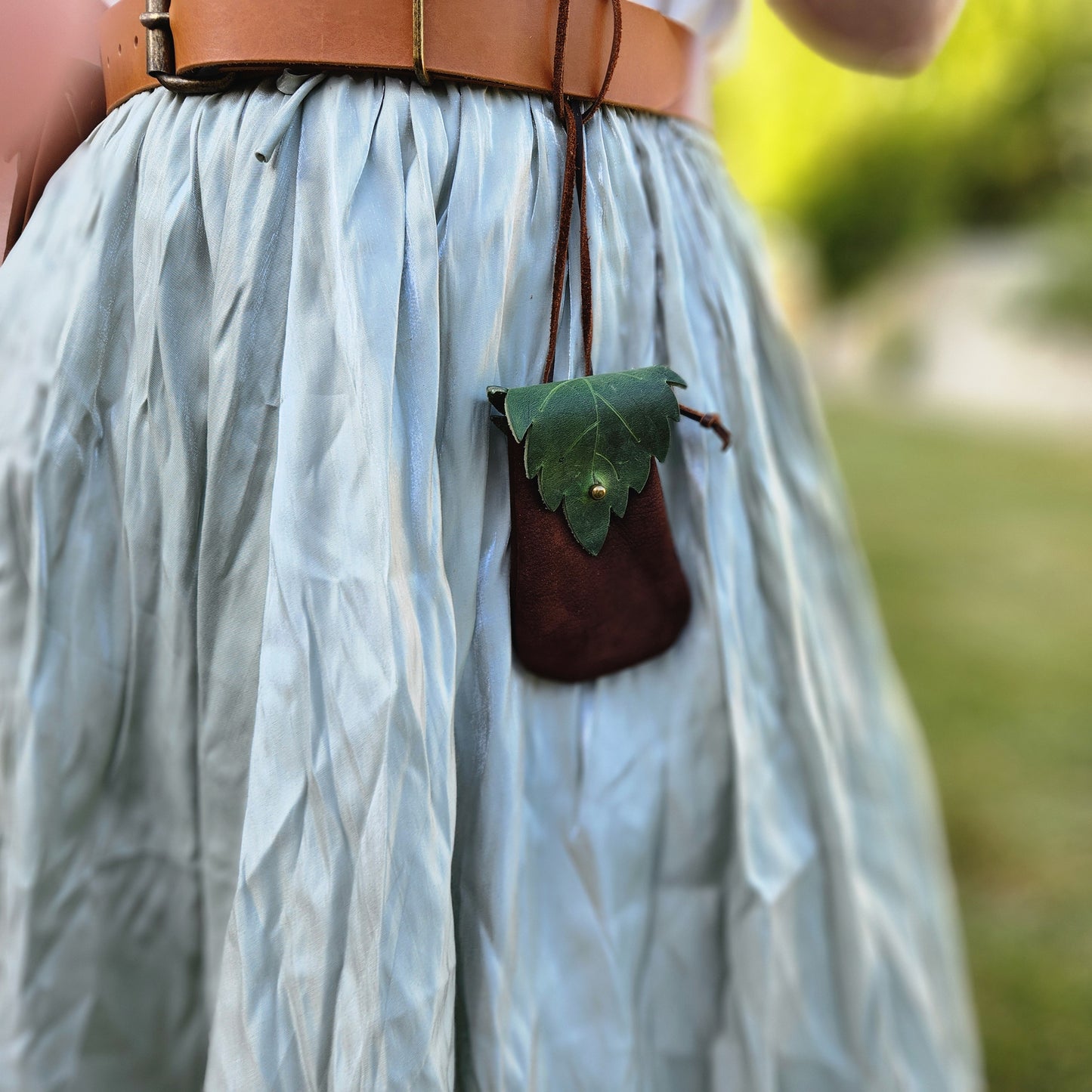 Fairy Leaf Pouch Pattern Bundle – 4 Sizes DIY Leather PDF | Forest Elf, Druid, or Fae Belt Pouch for Cosplay, LARP, or Renaissance Faire - Simple Good Leather