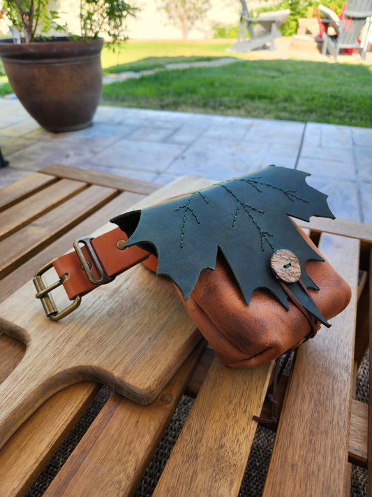 Small Maple Leaf Bag Pattern Tutorial - Hip Bag - Belt Body Purse - Fairy purse, Druid Bag, Perfect for comiccon costume, renfaire cosplay - Simple Good Leather