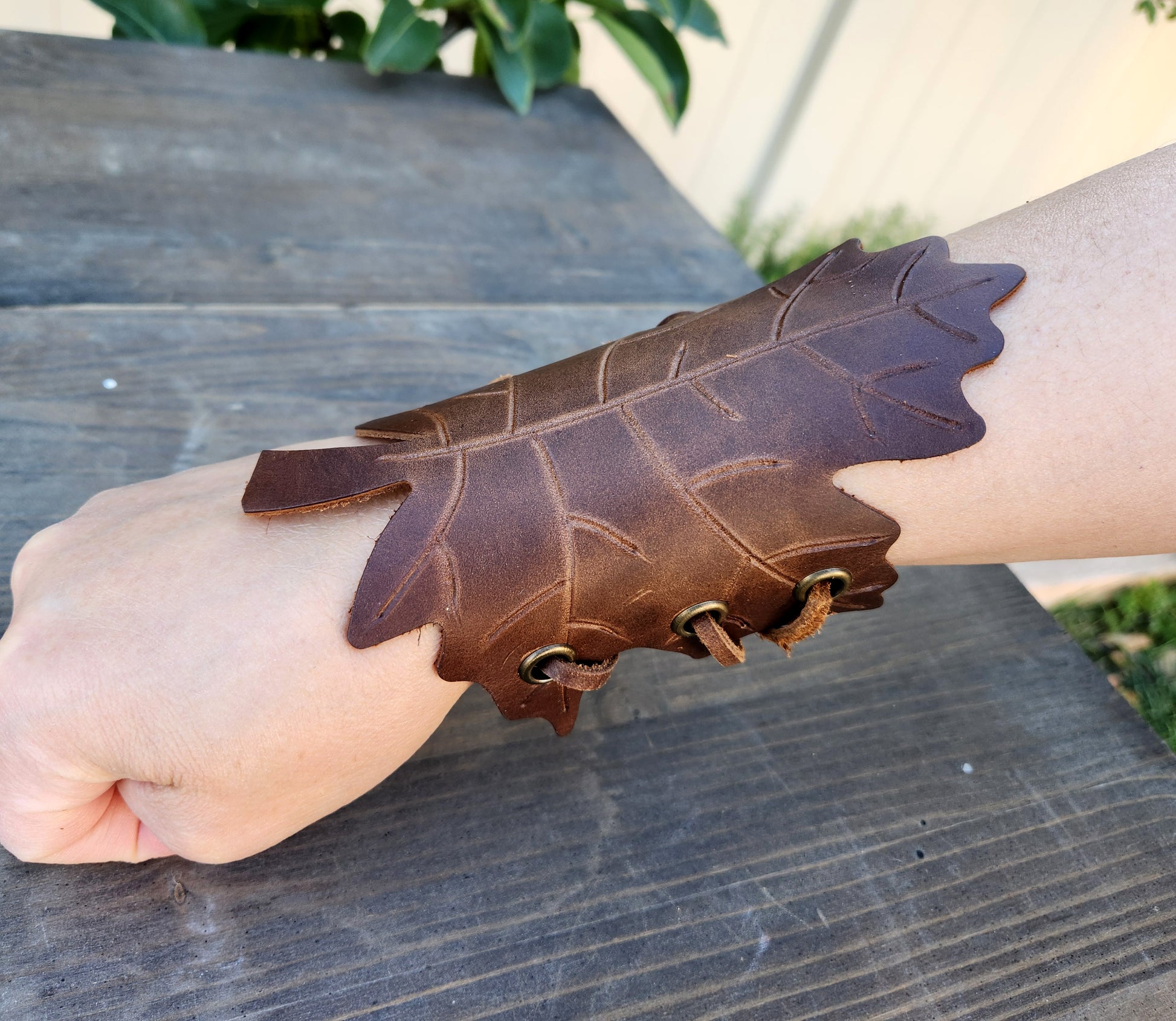 Fae Wrist Bracers - Fairy leaf Leather Wrist bracers - Leather Leaf Wrist Cuffs - Fae Leaf Cuffs - Simple Good Leather