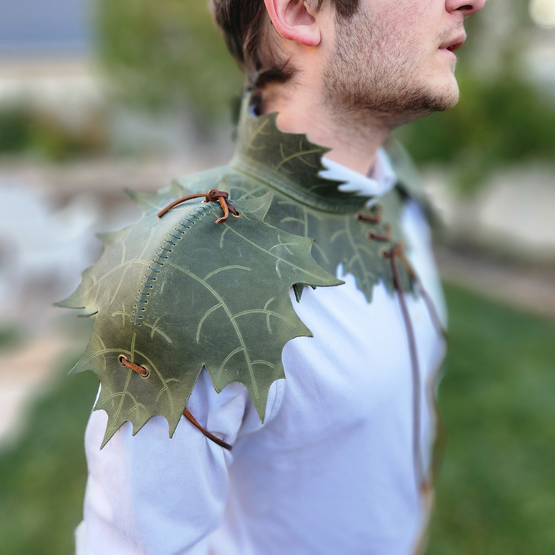 Fairy Leaf Neck and Shoulder Armor - 3 Sizes included in the pattern - DIY PDF Patterns and Video Tutorial - Maple leaf Elf Fae Cosplay LARP - Simple Good Leather