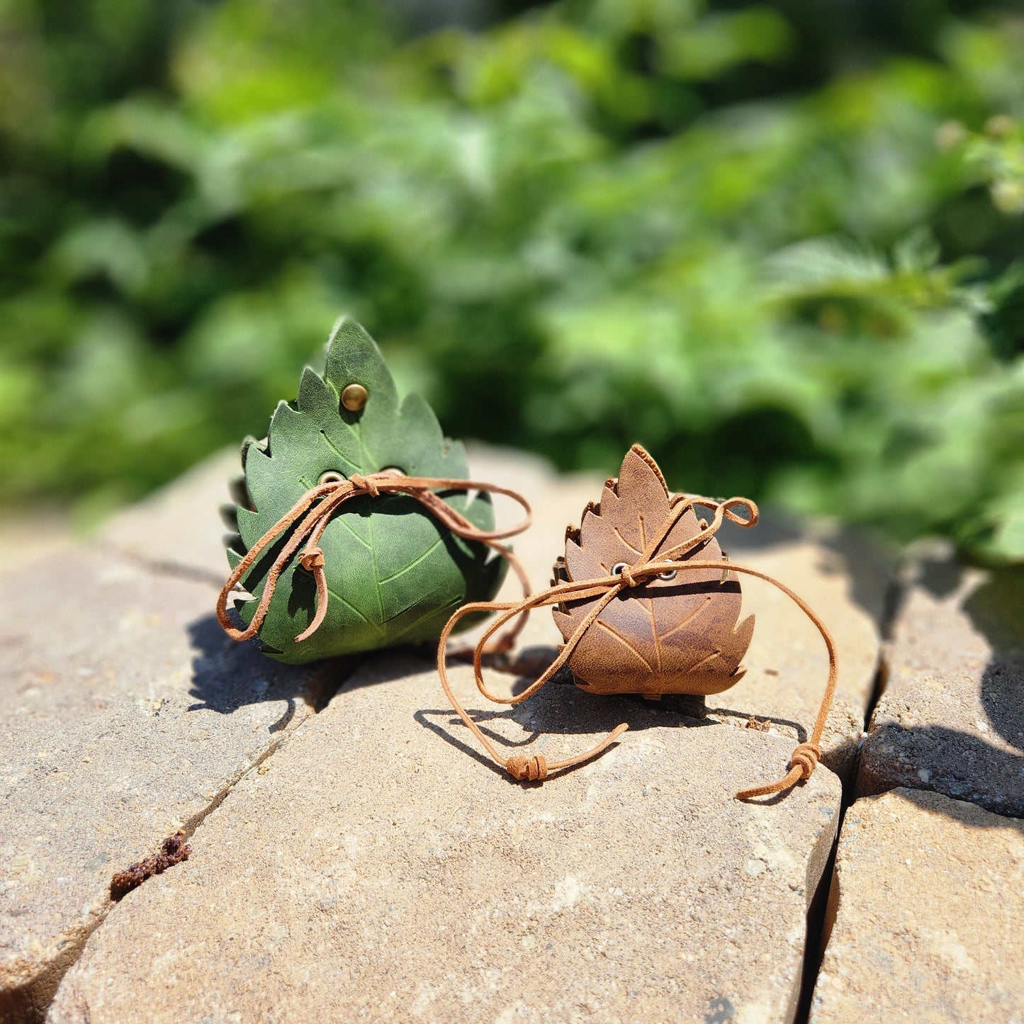 Fairy Leaf Trinket Bags – 2 Sizes DIY Leather PDF | Elf, Druid, or Fae pouch for Cosplay, LARP, or Ren Faire - Simple Good Leather
