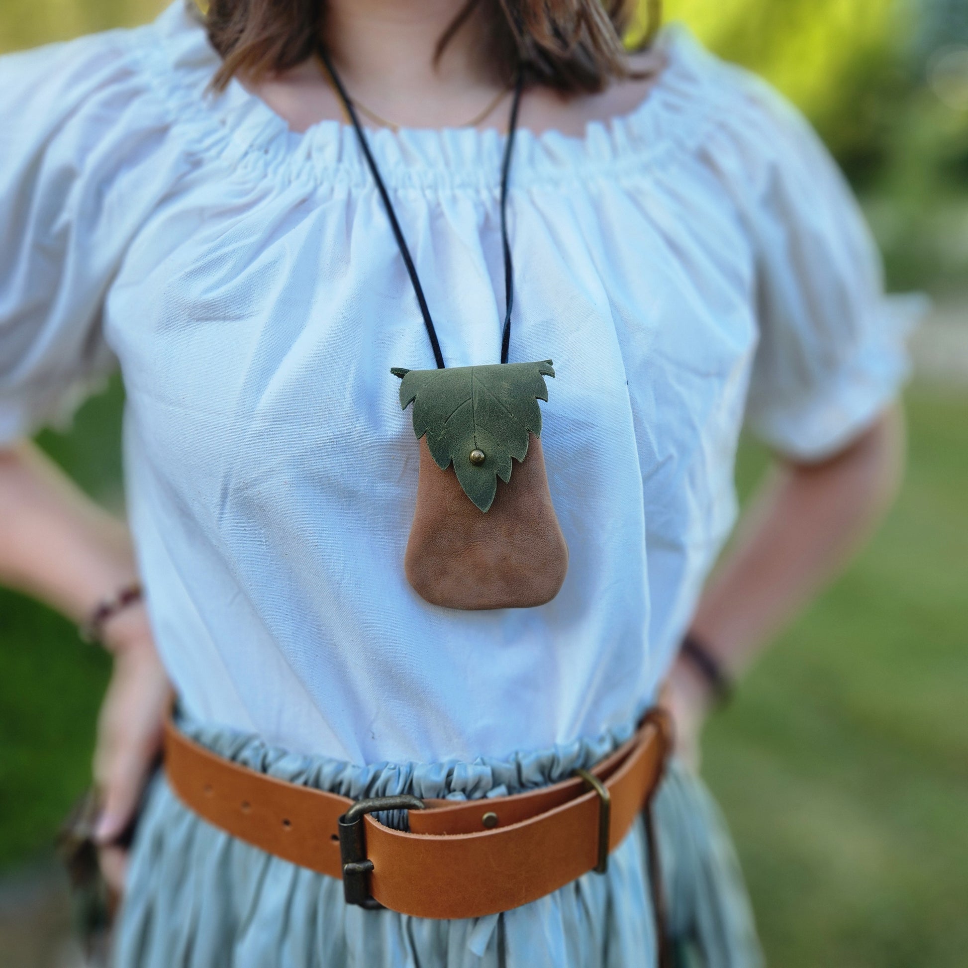 Fairy Leaf Pouch Pattern Bundle – 4 Sizes DIY Leather PDF | Forest Elf, Druid, or Fae Belt Pouch for Cosplay, LARP, or Renaissance Faire - Simple Good Leather