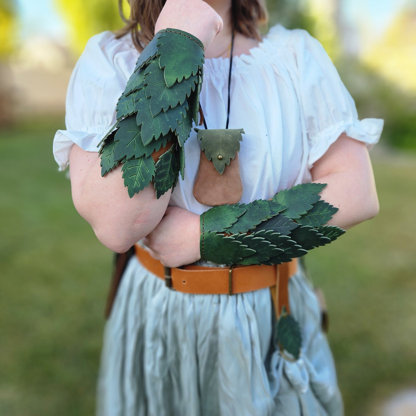 Beginner Fairy Leaf Bracer Pattern – Oak and Simple Leaf Leather Cuff PDF | DIY Arm Guard - Simple Good Leather
