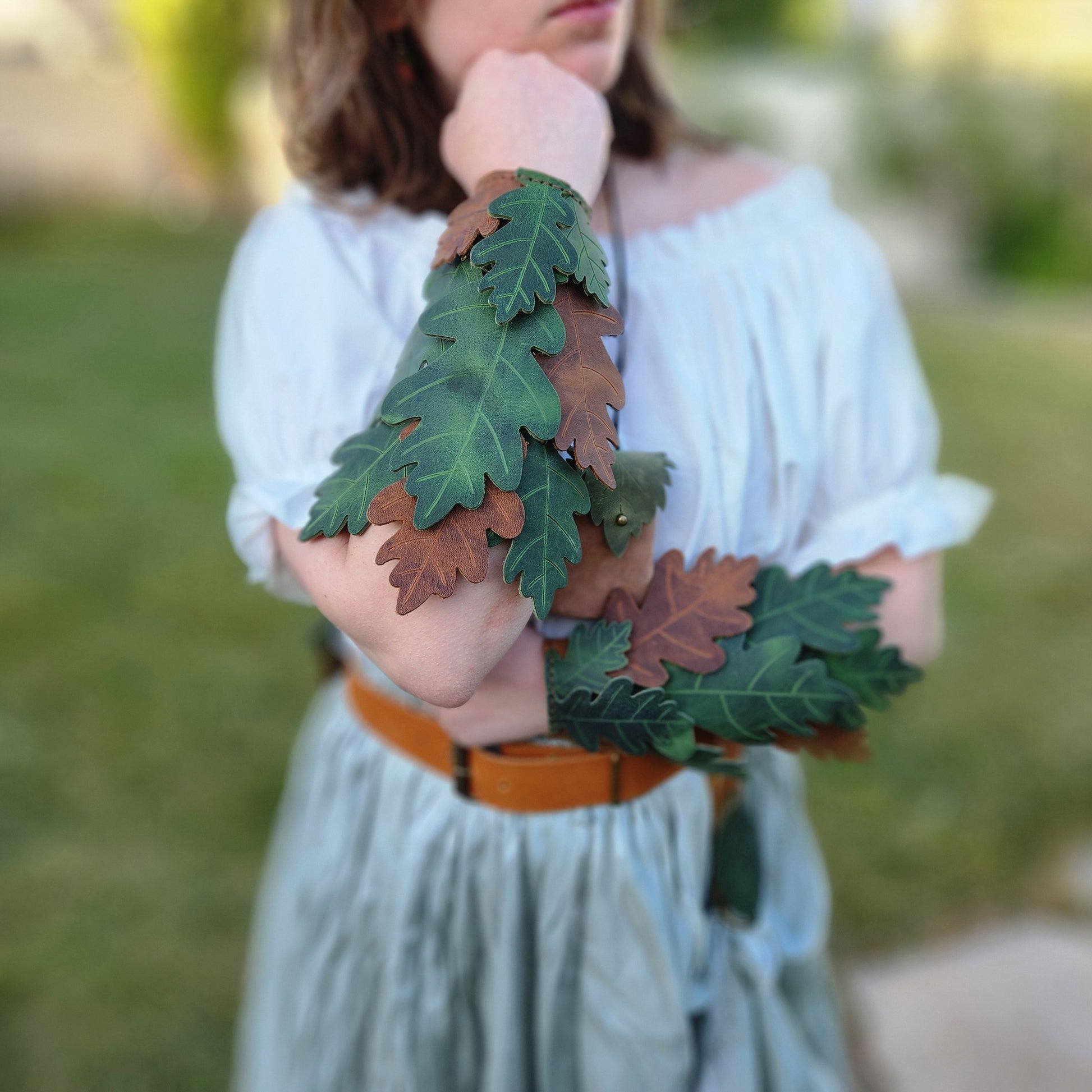 Beginner Fairy Leaf Bracer Pattern – Oak and Simple Leaf Leather Cuff PDF | DIY Arm Guard - Simple Good Leather