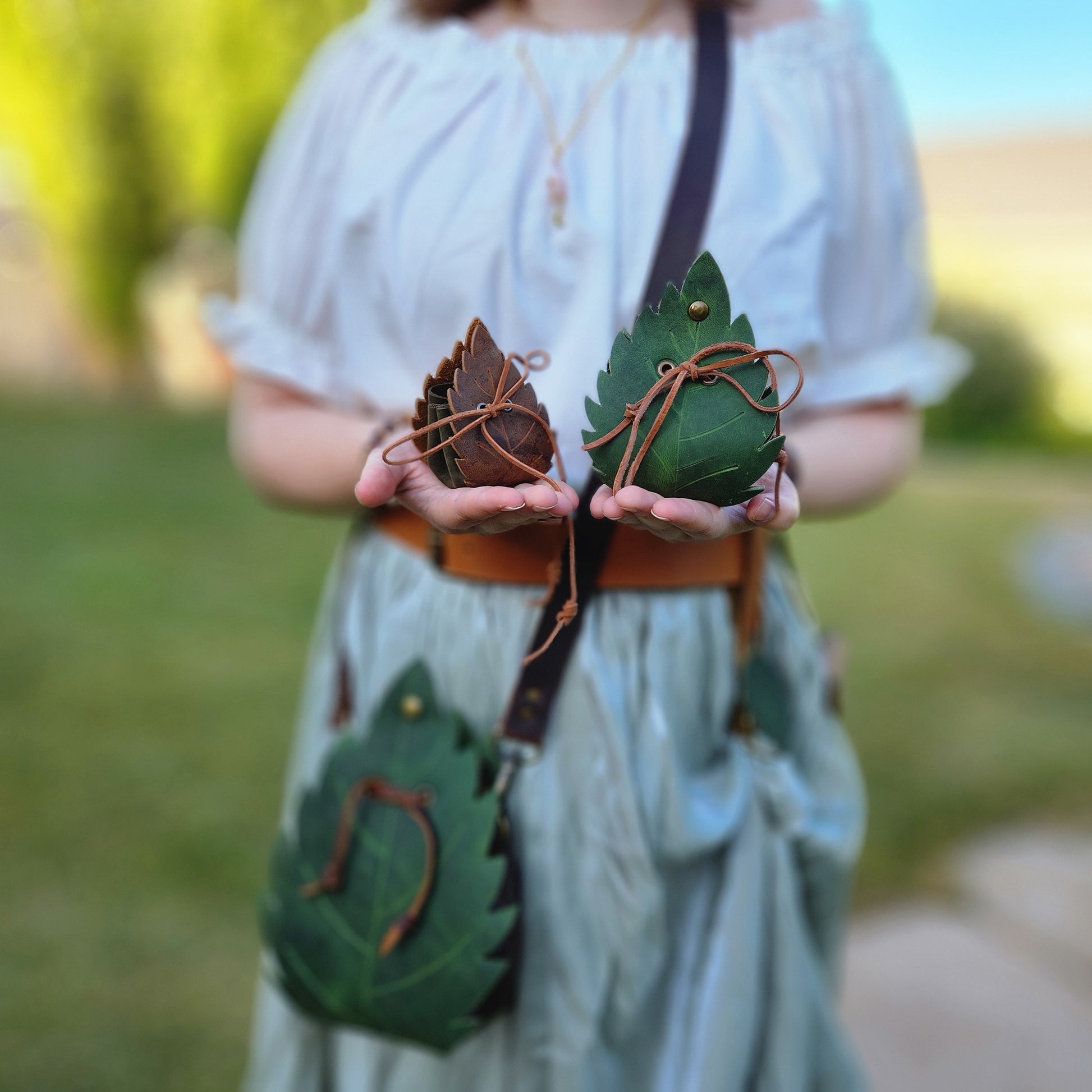 Fairy Leaf Trinket Bags – 2 Sizes DIY Leather PDF | Elf, Druid, or Fae pouch for Cosplay, LARP, or Ren Faire - Simple Good Leather