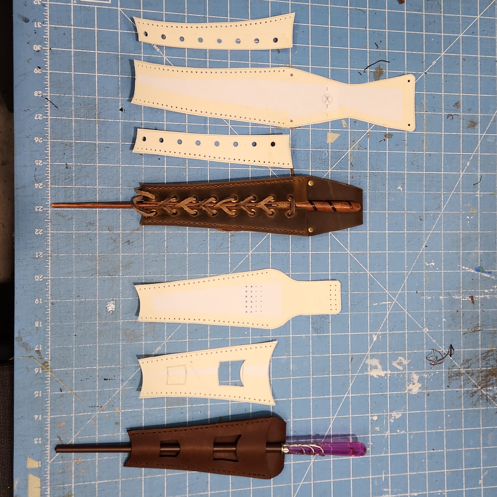 Magic Wand Leather Holster Pattern v2 - DIY PDF - Wizards Wand Holster Sheath - Perfect for comiccon costume, renfaire cosplay, or D&D - Simple Good Leather