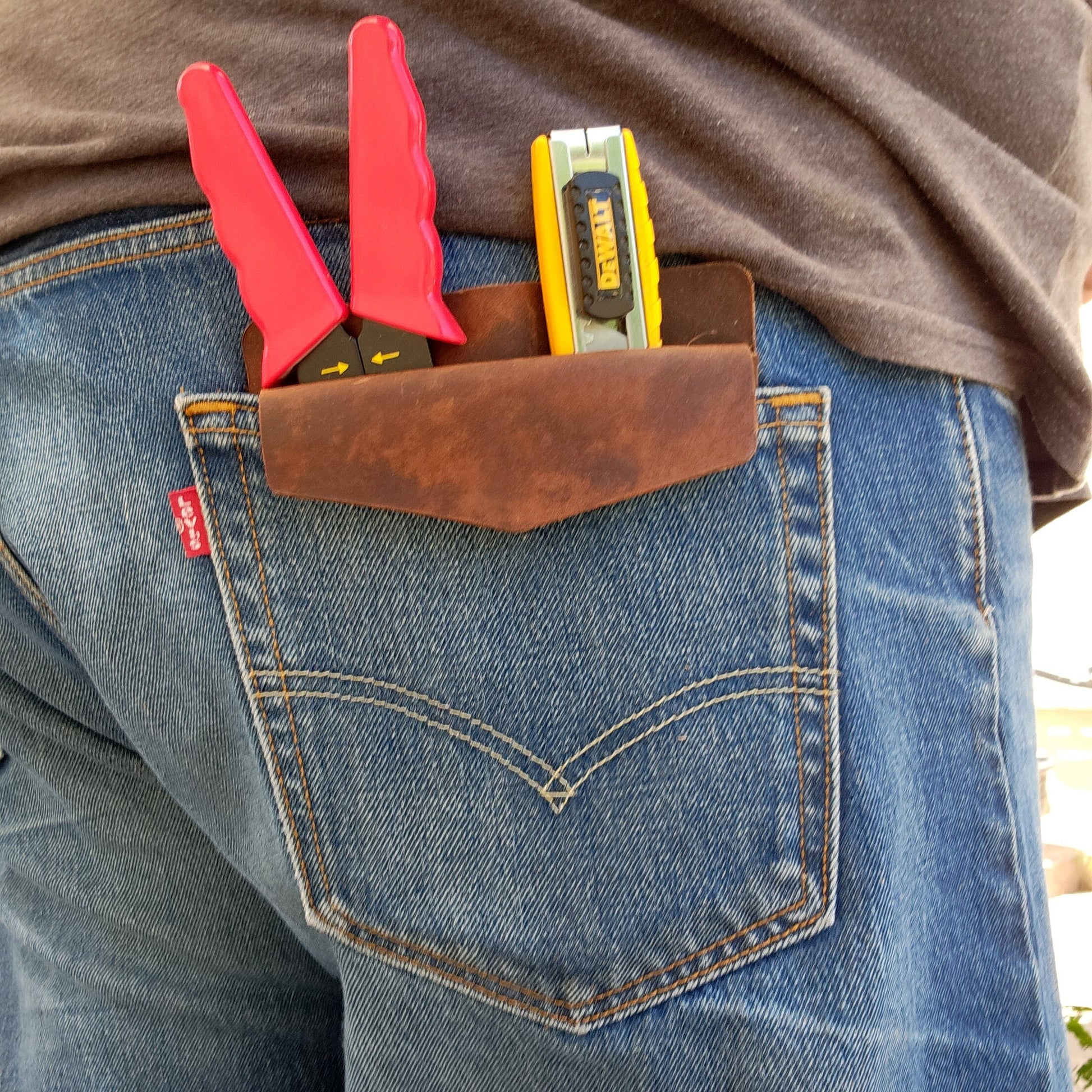 Back Pocket Protector - Two Sizes - DIY Leather Pattern  - PDF Download - Leather Pocket Holster pattern with Video Tutorial - Simple Good Leather