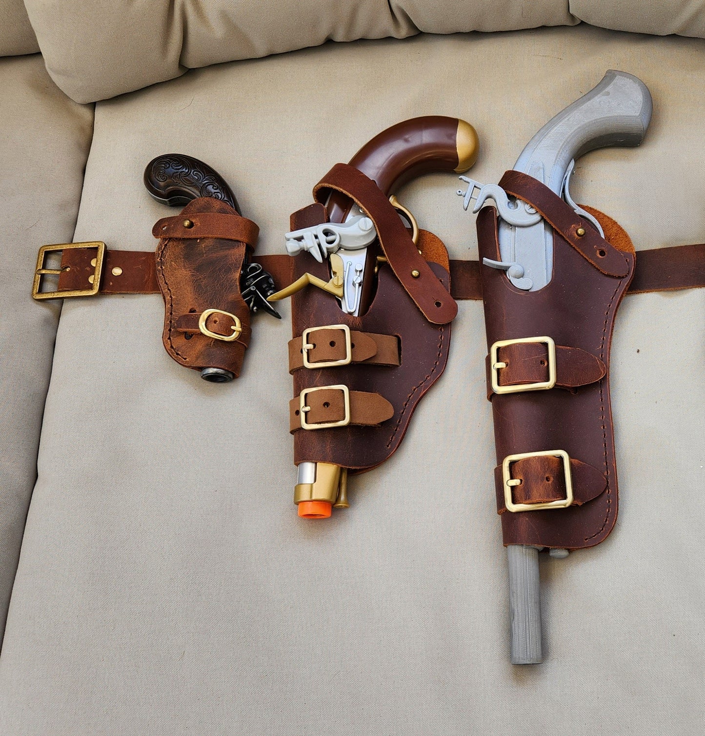 Flintlock leather holsters - Pirate Gun Holsters - Multiple sizes - PDF Patterns and Tutorial - Perfect for comiccon, LARP, costume, cosplay - Simple Good Leather