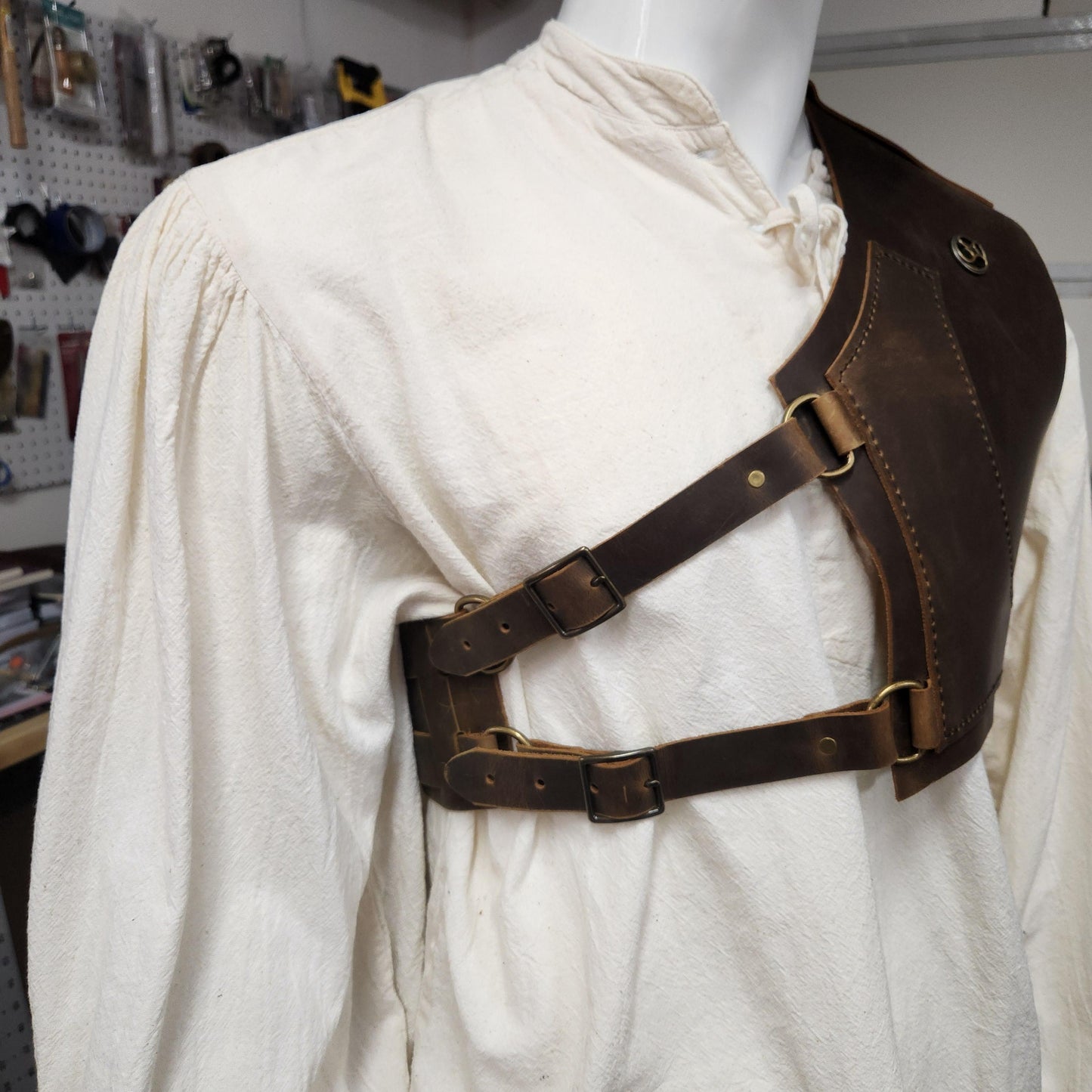 Leather Chest and Shoulder Armor Harness - Beginner Friendly - DIY PDF Leather Pattern and Video Tutorial - Cosplay LARP - Simple Good Leather